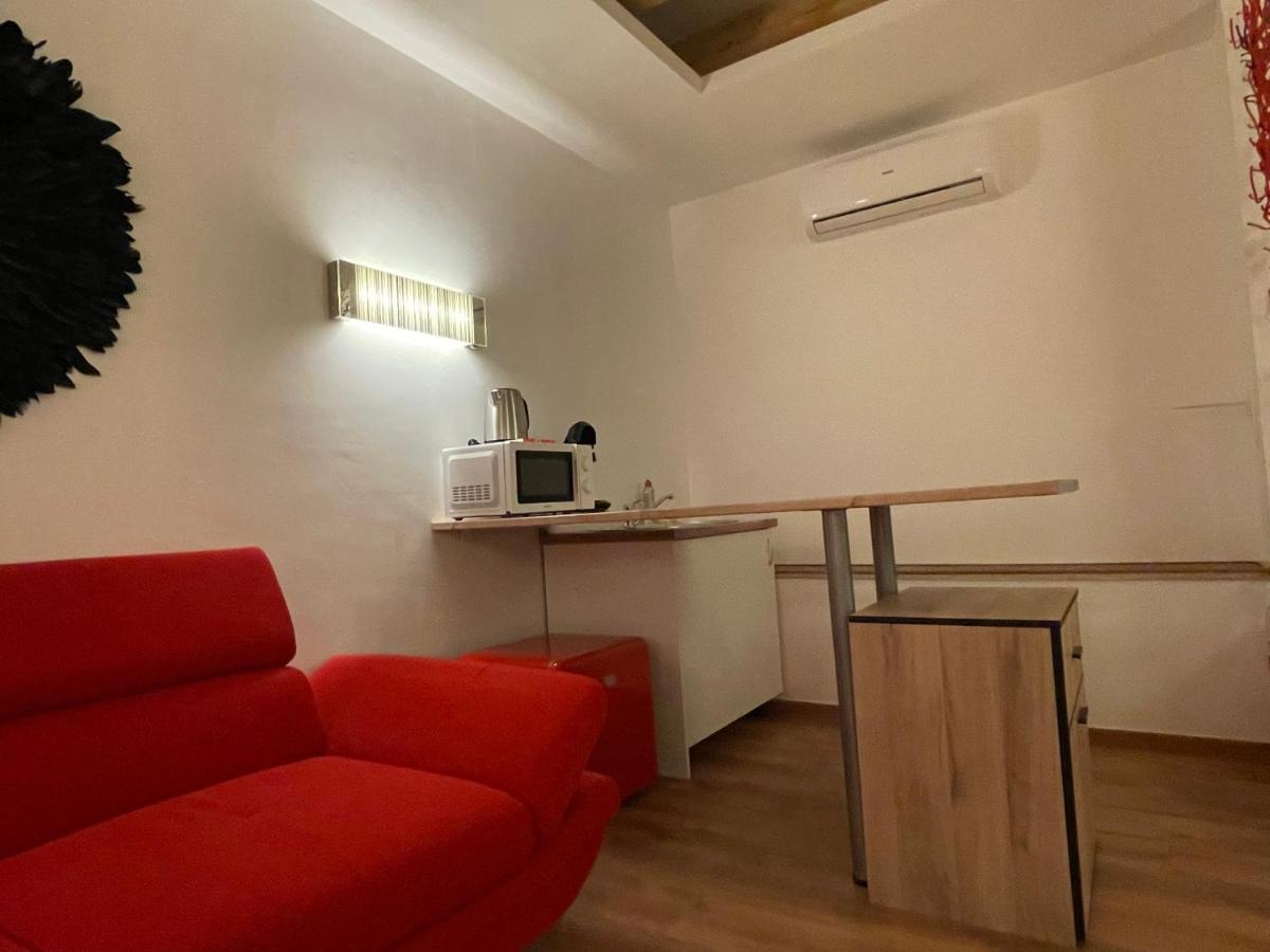 New Workspace Studio Savoya9 Self Check In Old City Center Timisoara Exterior foto